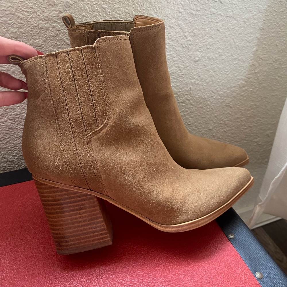 Marc Fisher boots